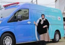 Illiza Serahkan Ambulans Puskesmas Keliling di Alue Naga
