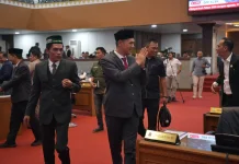 Sekda Aceh Hadiri Paripurna Persetujuan Tiga Raqan Inisiatif DPRA