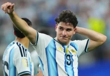 Julian Alvarez Kagum pada Messi: "Semua Orang Tahu Dia yang Terbaik"