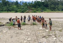 Pembangunan Jembatan Gantung di Desa Kumbang Jaya Terus Dikebut