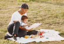 Libur Sekolah, Orang Tua Diajak Batasi Screen Time Anak