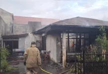 Sebuah Rumah di Komplek BTN Darul Imarah Aceh Besar Ludes Terbakar