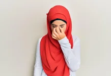 Perempuan Rentan Overthinking karena Tuntutan