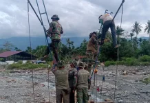 TNI Percepat Pembangunan Proyek Jembatan Gantung Perintis di Aceh Tenggara