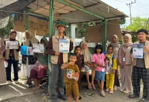 Mahasiswa KKN USK Edukasi Tas Siaga Bencana dan GERADAM Warga Cut Langien