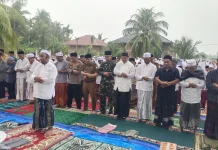 Ratusan Masyarakat Darul Kamal Gelar Shalat Istisqa