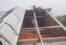 Atap Rumah Warga di Darul Kamal Rusak Diterjang Angin Kencang