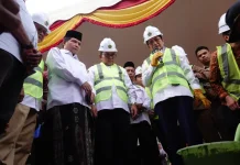 Menag Letakkan Batu Pertama Pembangunan MIN 5 Pidie Jaya