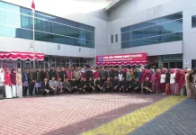 Jajaran Kemenkum Aceh Ikuti Upacara HUT RI dengan Wastra Nusantara