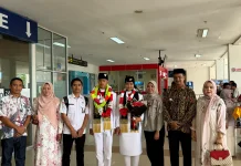 Kepulangan Paskibraka Nasional Asal Kuta Baro Disambut Haru Keluarga dan Pemkec