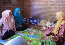 TP PKK Aceh Besar Salurkan Bantuan Bagi Lansia di Montasik