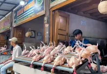 Pasokan Terbatas, Harga Ayam Potong di Pasar Seutui Tembus Rp70 Ribu