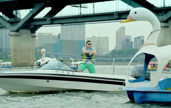 MV Gangnam Style PSY Cetak Rekor Asia Enam Miliar View