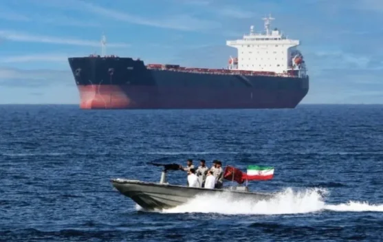 Selat Hormuz kembali Memanas, Dua Kapal Tanker UAE Dilaporkan Diserang