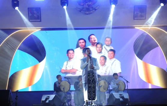 Tangke Tampil di Lake Toba Traditional Music Festival