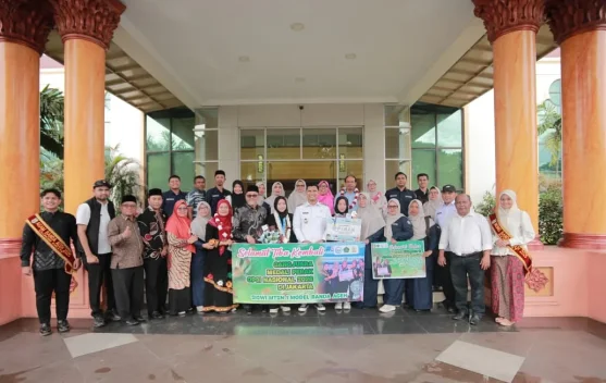 Kepulangan Peraih Medali OPSI 2026 asal Banda Aceh Mendapat Sambutan Meriah