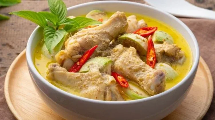 Makanan yang Harus Dihindari saat Sahur Bagi Penderita Maag
