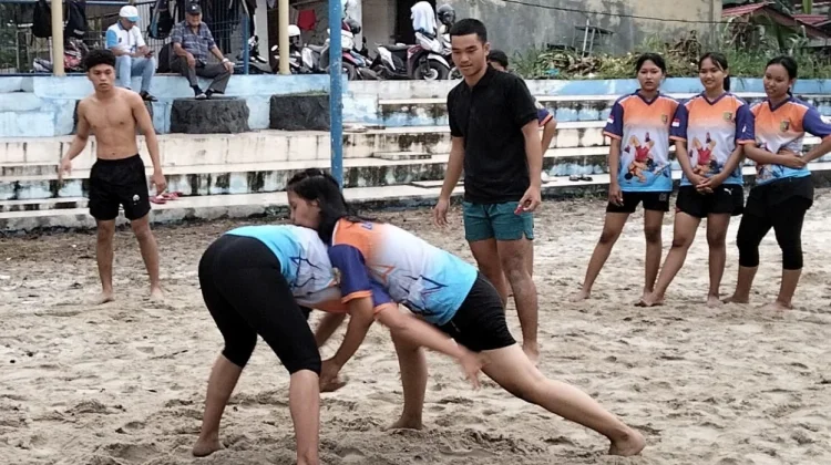 Disiplin dan Pelatih Berkualitas Kunci Prestasi Gulat Pantai