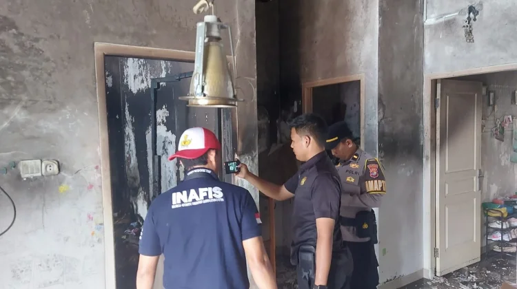 Satu Rumah di Rajabasa Terbakar, Kerugian Capai Ratusan Juta