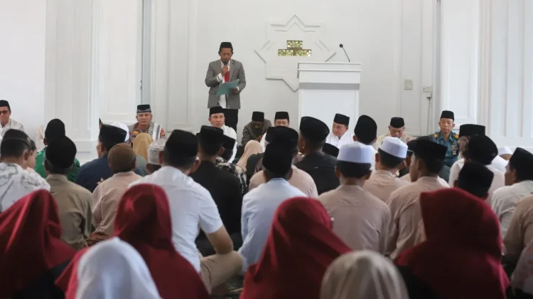 Safari Ramadhan, Bupati Lampung Barat Titip Pesan Pembangunan Tiga Ruas Jalan