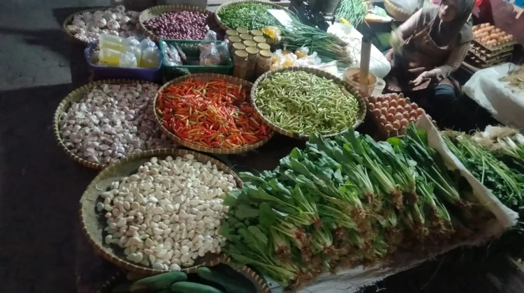Harga Sayur di Pasar Gintung Bandarlampung Mulai Turun