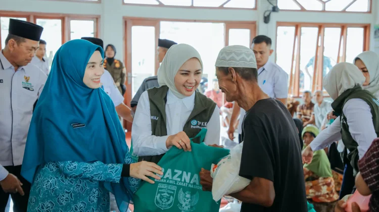 PKK Lampung Salurkan Bansos di Tubaba dan Tulang Bawang
