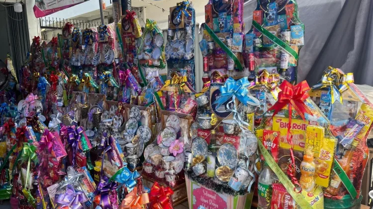 Lapak Penjual Parcel Lebaran Mulai Menjamur di Jalanan Bandar Lampung