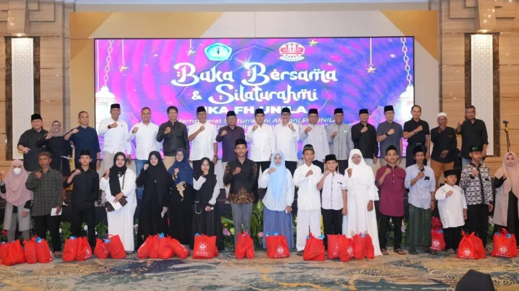 IKA FH Unila Gelar Buka Puasa dan Bakti Sosial