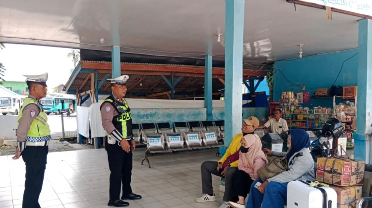 Antisipasi Kriminalitas jelang Lebaran, Personel Polres Metro Gelar Patroli