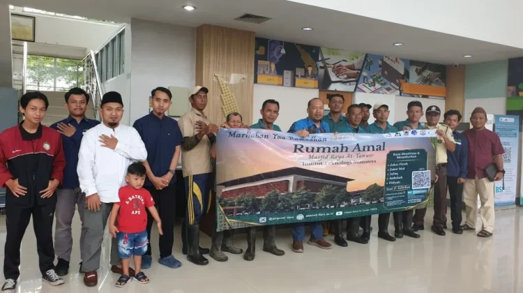 Rumah Amal Masjid Raya Attanwir Itera , Salurkan 130 Paket Zakat