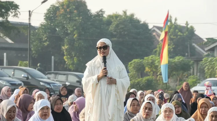 Bupati Lamtim Salat Id di Jabung, Tiadakan Open House dan Fokus pada Kegiatan Sosial