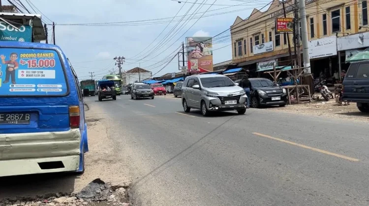 Arus Balik di Jalinbar Pesawaran–Pringsewu Ramai, Didominasi Kendaraan Pribadi