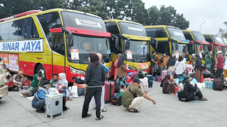 Delapan Bus Mudik Gratis Layani Arus Balik