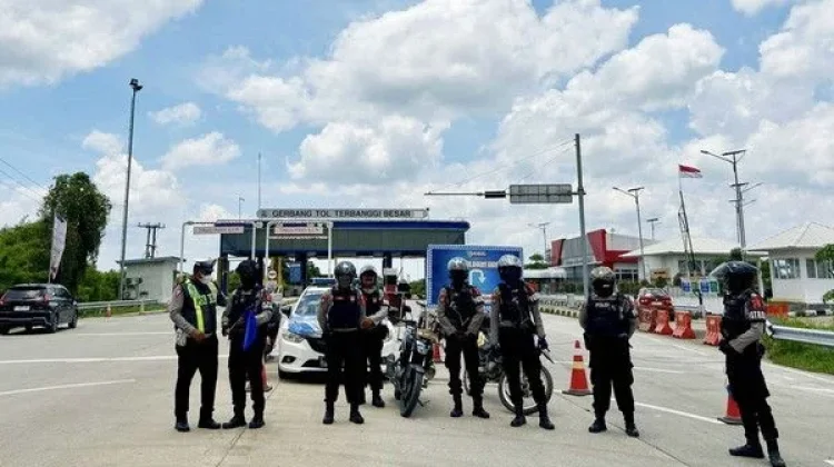 Arus Balik Masih Ramai, Polres Lamteng Tetap Siagakan Personel