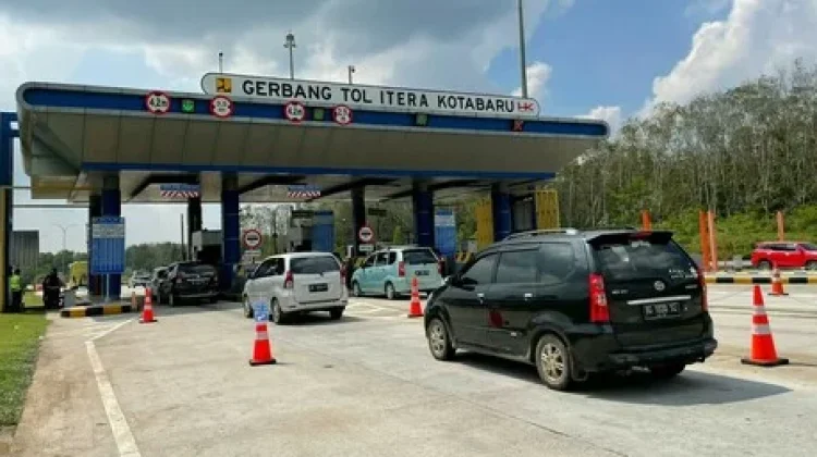 Arus Balik Penumpang di Gerbang Tol Itera Kota Baru pada H+ 5 Terpantau Ramai