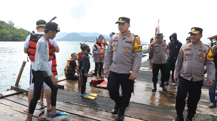 Kapolres Pesawaran Pimpin Patroli Perairan Pastikan Keamanan Wilayah Pesisir