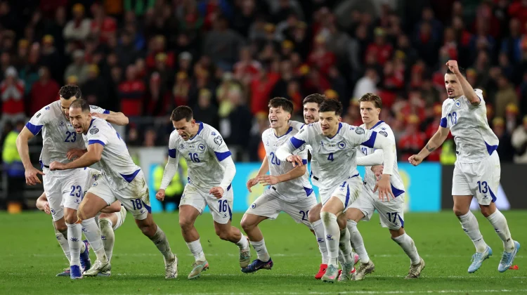 Bosnia Singkirkan Wales lewat Adu Penalti