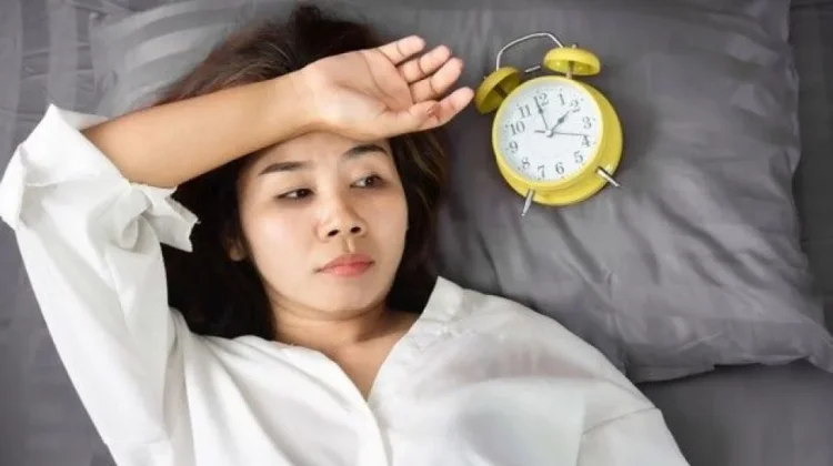Kenapa Kita Sering Overthinking di Malam Hari?