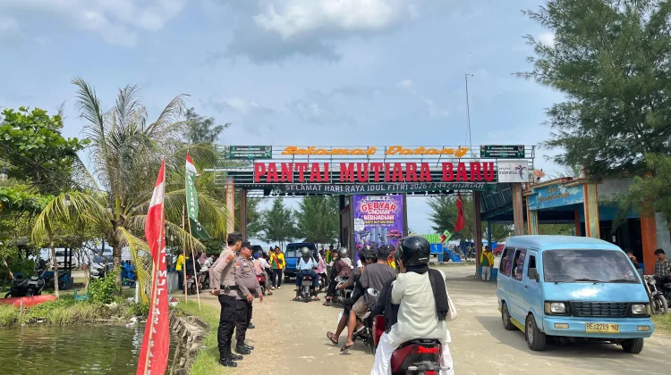 Libur Lebaran, Polsek Pasir Sakti Patroli di Objek Wisata