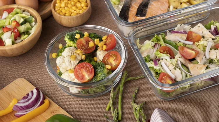 Rahasia Wanita Karir Tetap Sehat & Hemat Waktu: Meal Prep Wajib Dicoba!