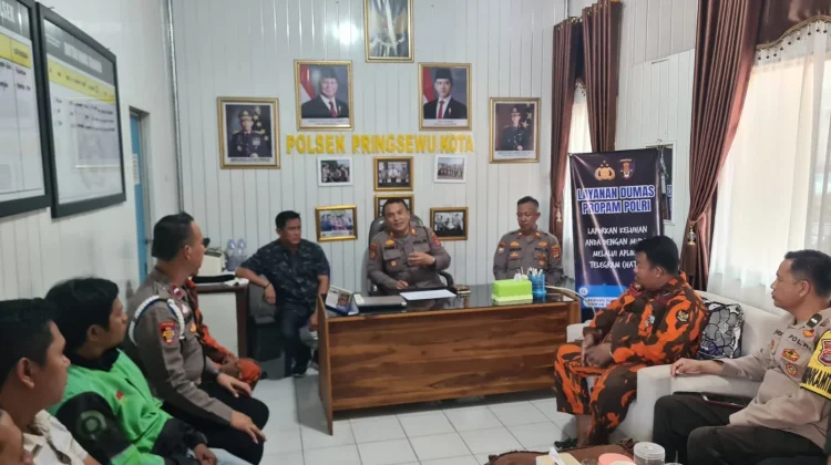 Polsek Pringsewu Kota Hidupkan Kembali Kentongan
