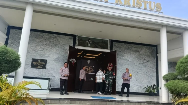 Ratusan Polisi Amankan Perayaan Paskah di Bandar Lampung