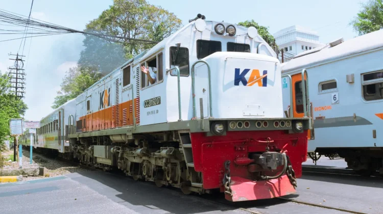 Penumpang Pesawat dan Kapal Menurun, Pengguna Kereta Api di Lampung Naik