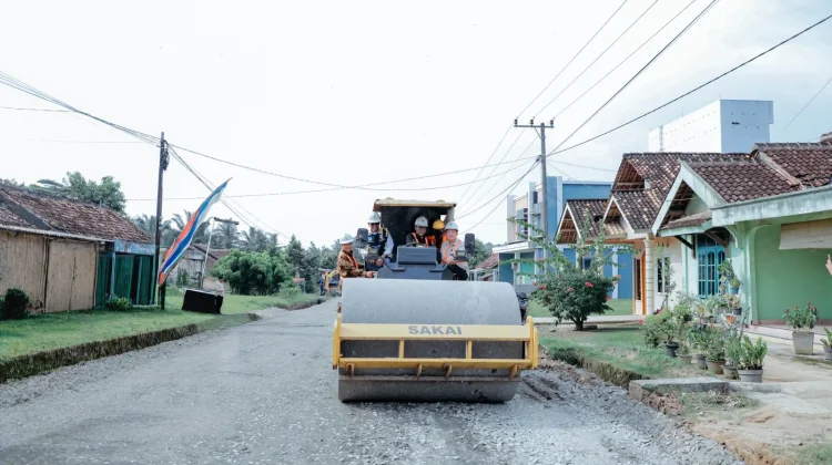 Warga Bangunrejo Bahagia Jalan yang Bertahun Tahun Rusak Jadi Mulus