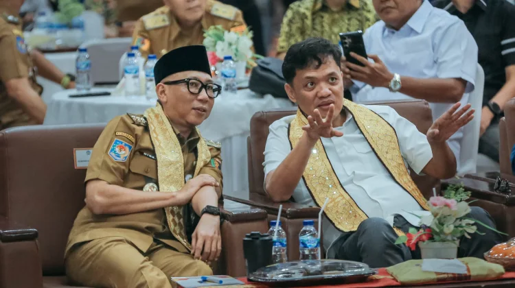Gubernur dan Ketua Komisi III DPR RI Hadiri Pelantikan Pengurus BEM U KBM Unila