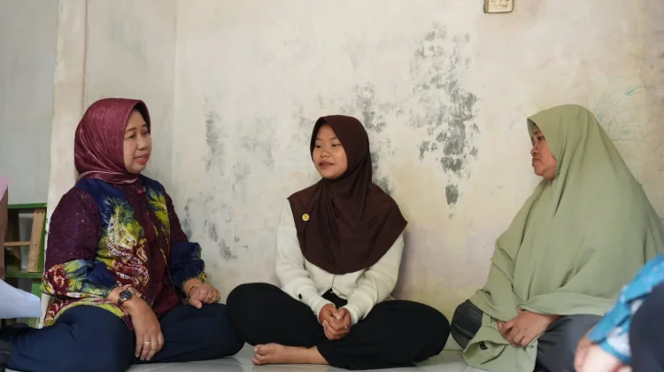 Unila Kunjungi Calon Mahasiswa Kedokteran Penerima KIP Kuliah