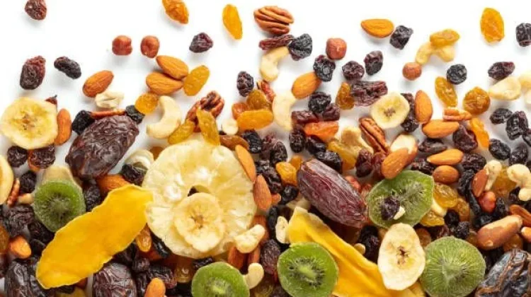 Khasiat Konsumsi Buah Kering: Praktis, Tahan Lama, dan Kaya Nutrisi