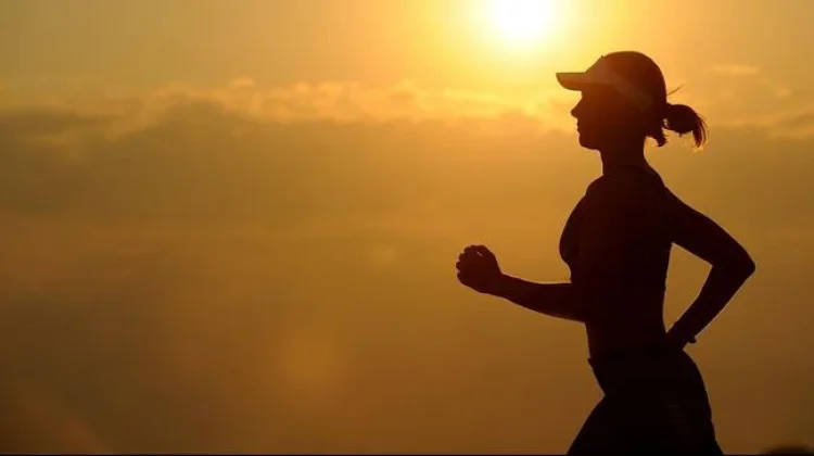 5 Kebiasaan yang Bisa Bikin Awet Muda di Usia 40-an