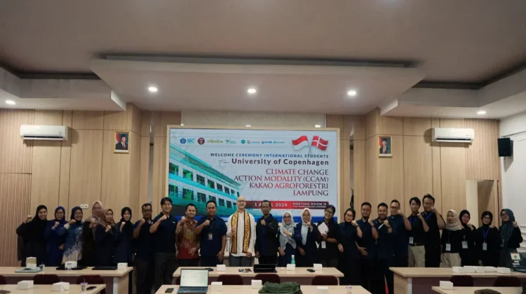 Mahasiswa Denmark Ikuti Riset Kakao Agroforestri di Lampung