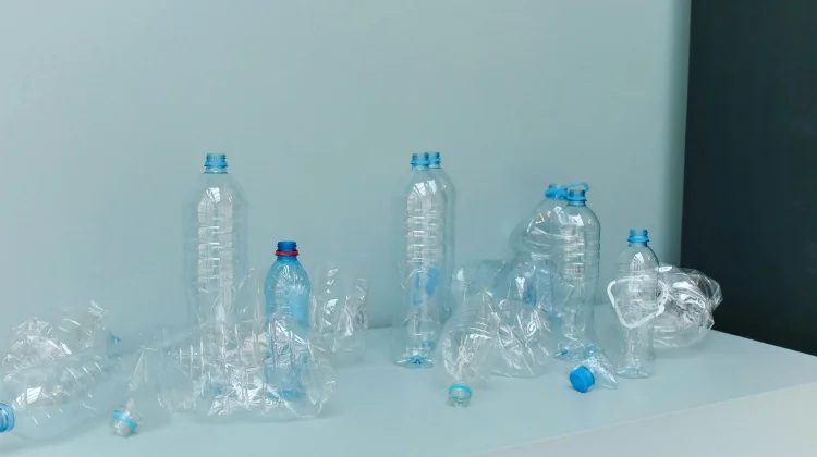 Harga Plastik Naik, Biaya Produksi UMKM Mulai Tertekan